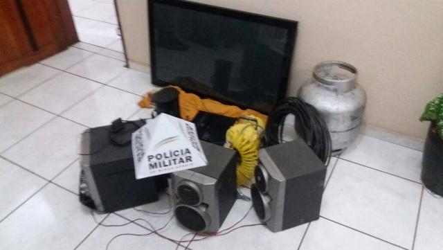 Polícia Militar de Guapé prende autores de furto em residência da cidade